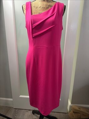 CALVIN KLEIN. Size 12 Sleeveless Hot Pink Sheath Dress - Elegant Women's Dress.